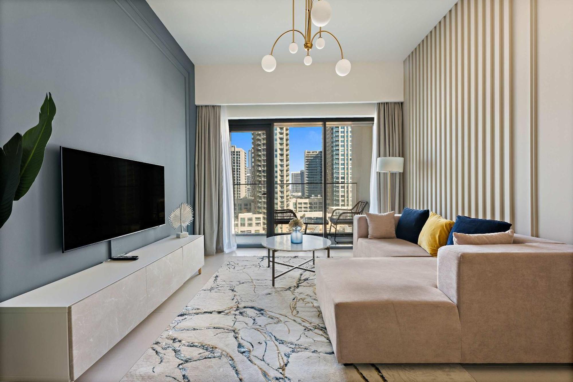 Апартаменты Silkhaus Burj Royale 1bdr With Balcony In Downtown *